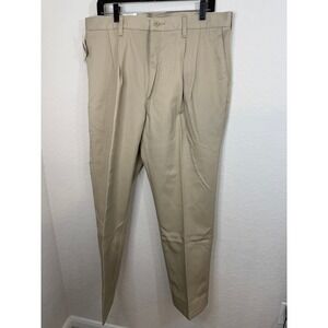 NWT Wrangler 36 x 30 Relaxed Fit Mens‎ pants
